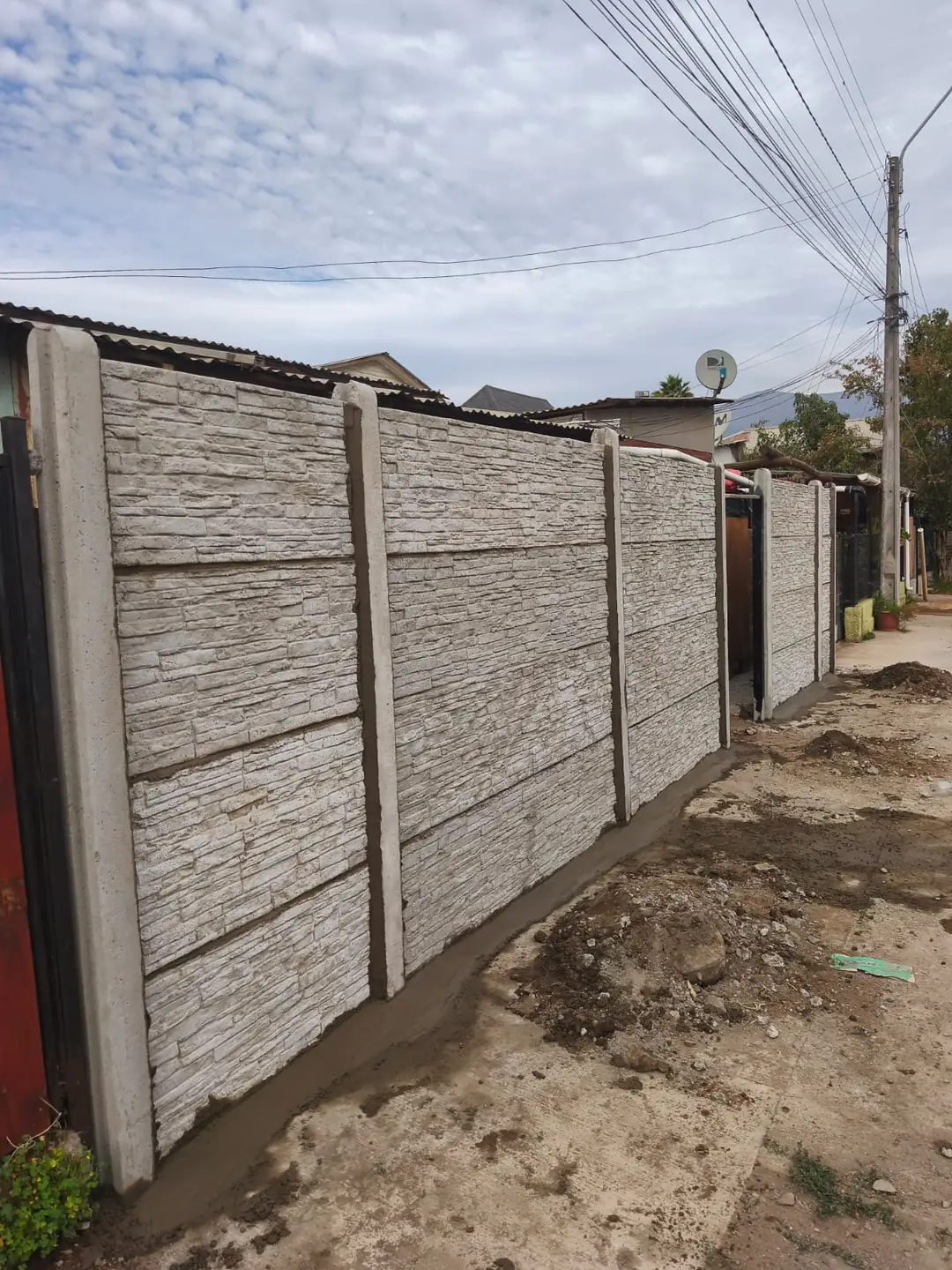 Pandereta instalada con diseño piedra rajuelilla